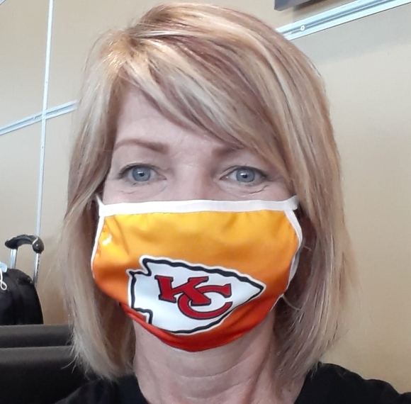 Meet your Posher, Kim - Picture 1 of 1